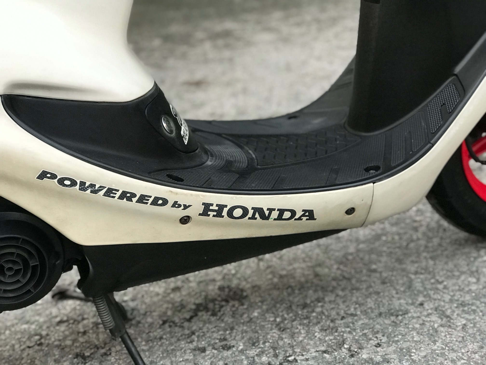 1998 Honda Dio 50ZX 50th Anniversary Limited Edition £1,550 1998 Honda Dio 50ZX 50th Anniversary Limited Edition £1,550